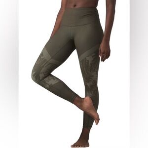 NWT Prana Kimble Printed 7/8 Leggings color Sage Jungle women’s size XS